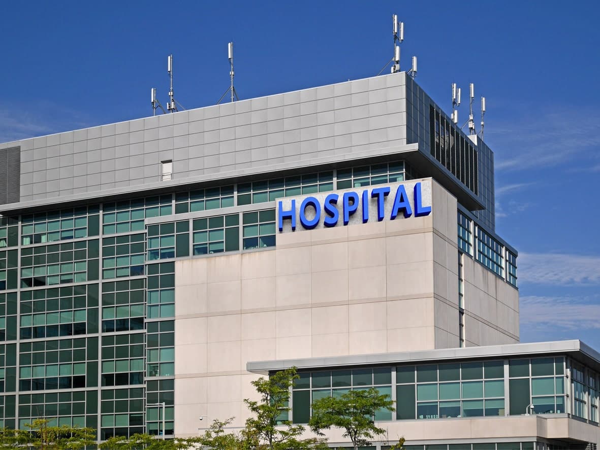 hospitals and medical centers in hayward